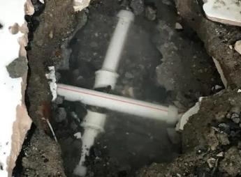 新晃阳台漏水维修公司为您分享楼上楼下漏水怎么处理